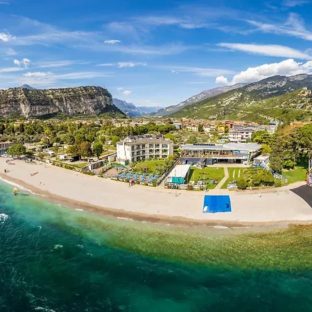 Casa Al Sole Aparthotel Torbole Sul Garda